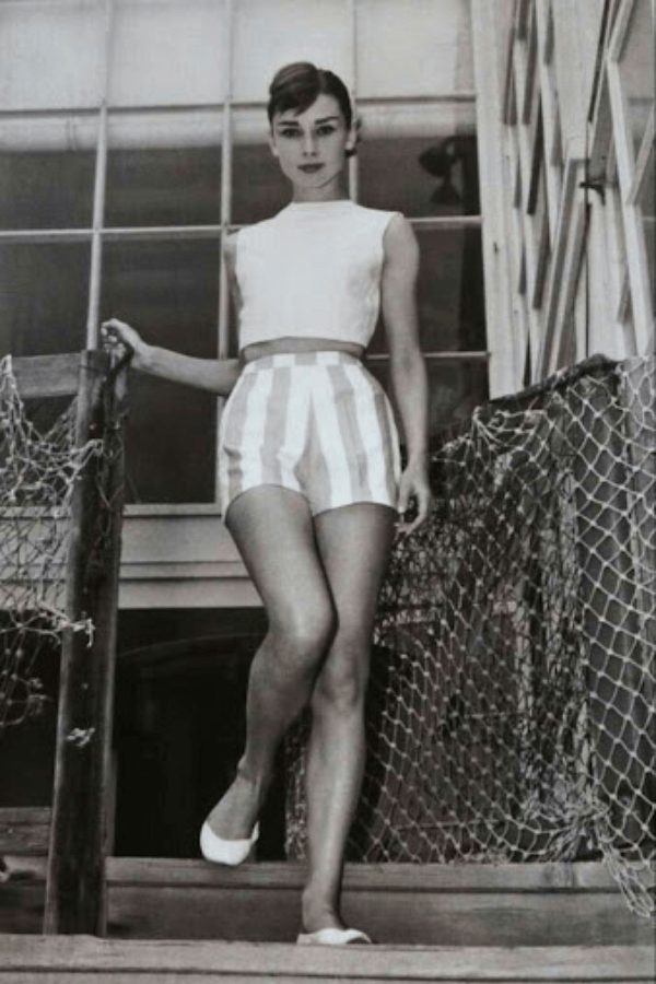 Audrey Hepburn's classic style, classic style icons, how to achieve classic style