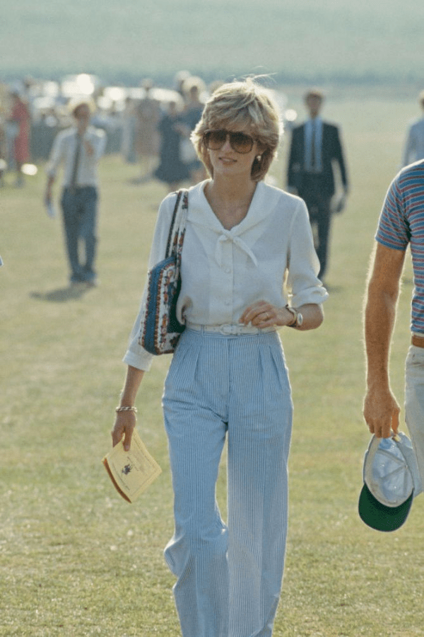 the classic style of Princess Diana, classic style from the 90s, 90s classic outfit